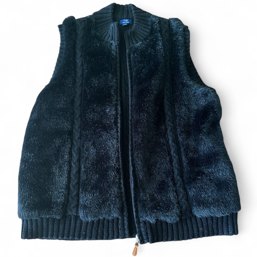Tabi Faux Fur Vest in Black L